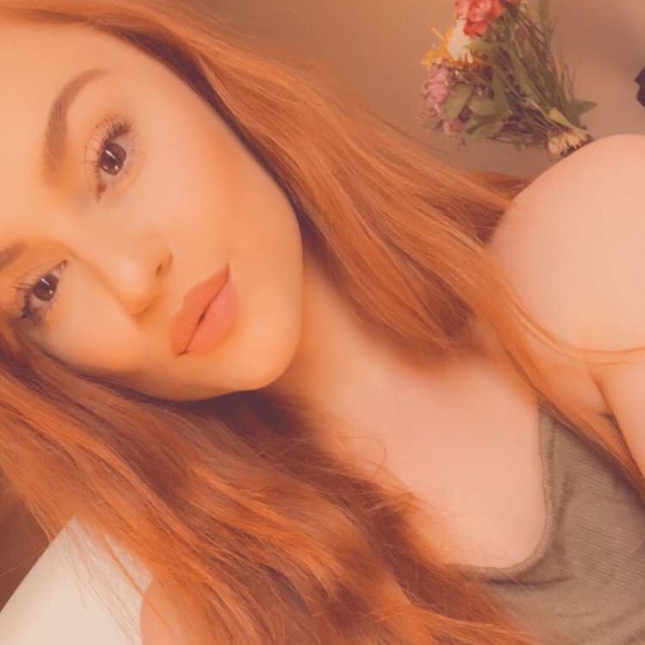 Meet your Posher, Lindy - Picture 3 of 3